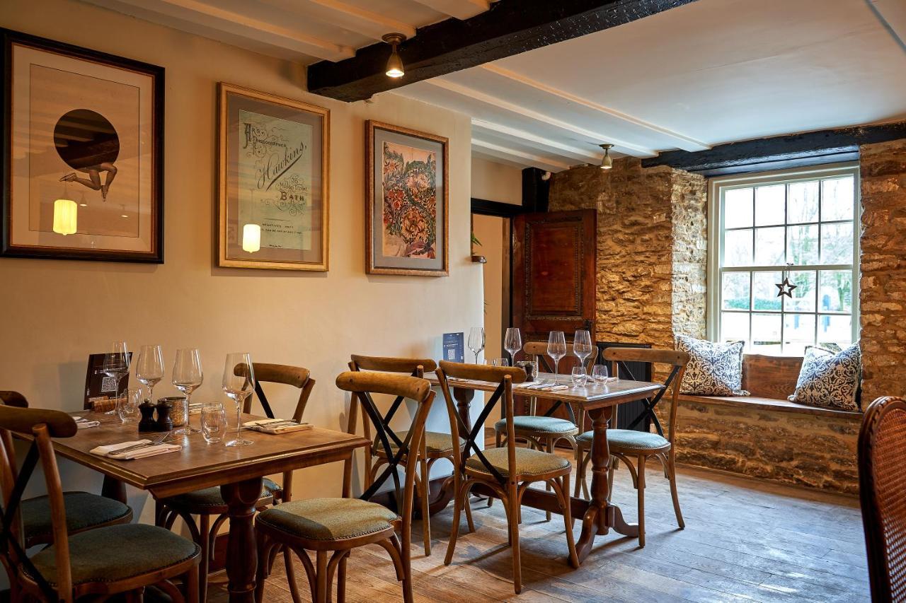 The Horse And Groom Inn Malmesbury Exterior foto