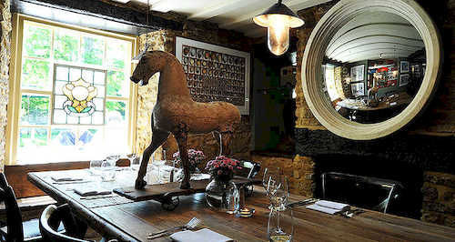 The Horse And Groom Inn Malmesbury Exterior foto